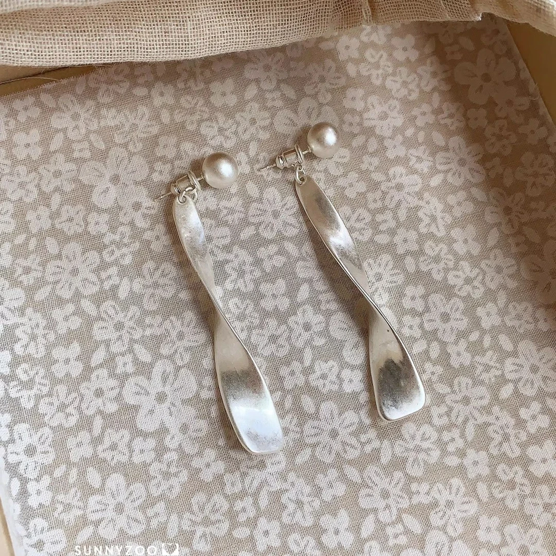 合金耳饰 「波纹丝带」耳钉金属两戴式重工复古小众设计感耳饰大款