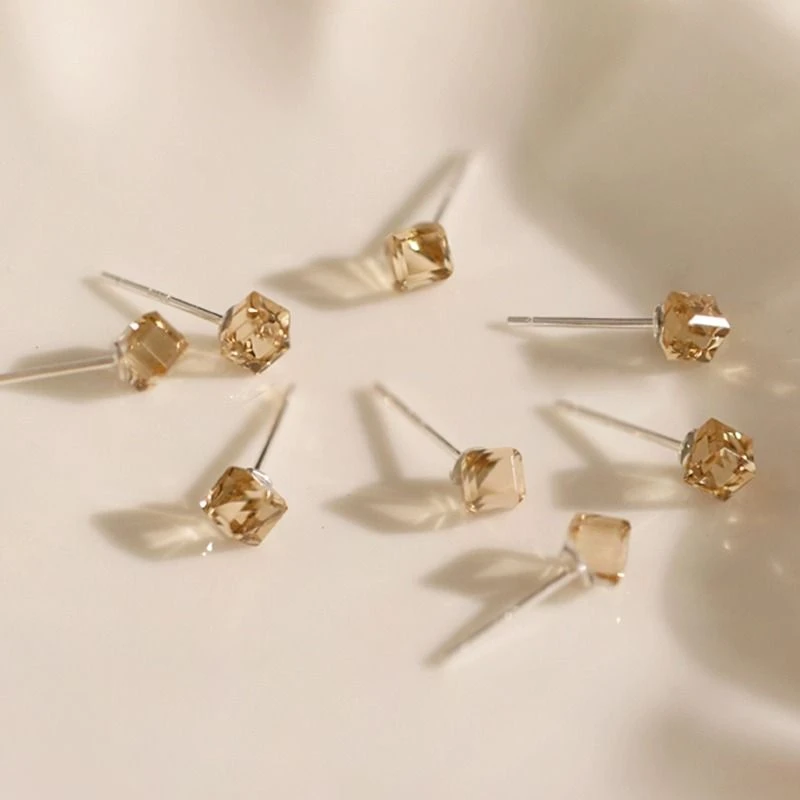 合金耳饰 气质茶色方糖方块925银针水晶睡觉不用摘耳环ins精致女