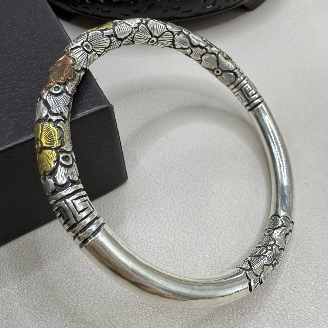 足银手镯 足银999（圆杆点铜四叶草闭口手镯）