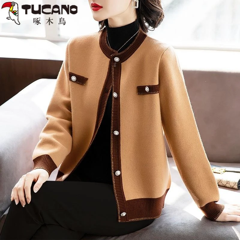 啄木鳥新款妈妈秋装气质减龄洋气针织衫外套中年女春秋装中老年短