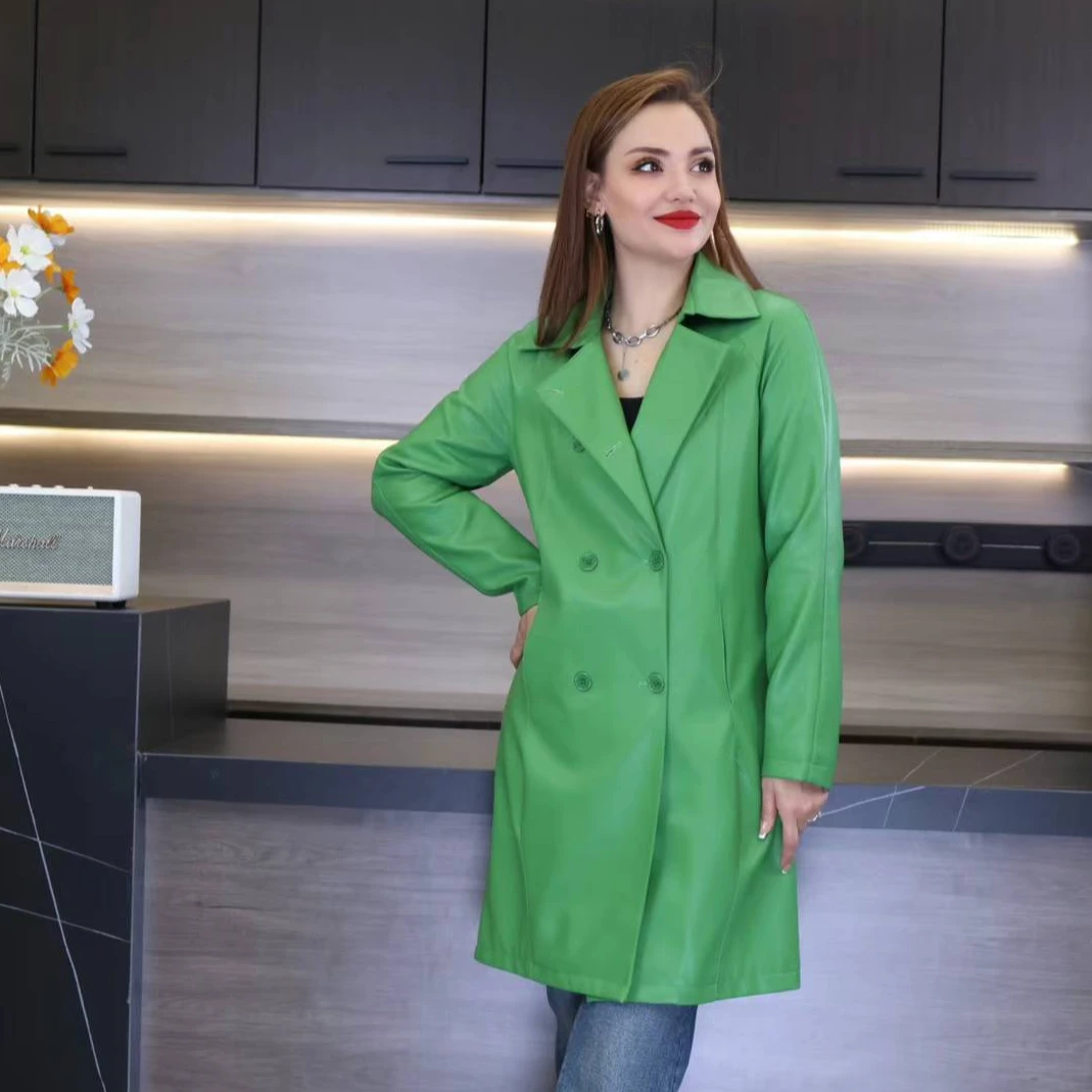 MUBINE 早春新款显瘦设计感双排扣中长款皮外套 2445（特价）