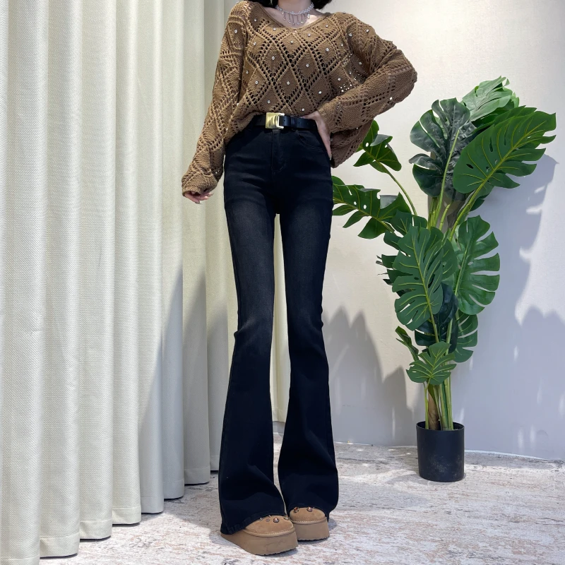 2025爆款冬季加绒时尚百搭新款微喇牛仔裤水洗高腰显瘦牛仔喇叭裤