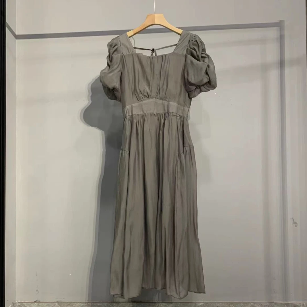 【古琦推荐】法式收腰泡泡袖露背连衣裙夏季气质大摆A字裙5191