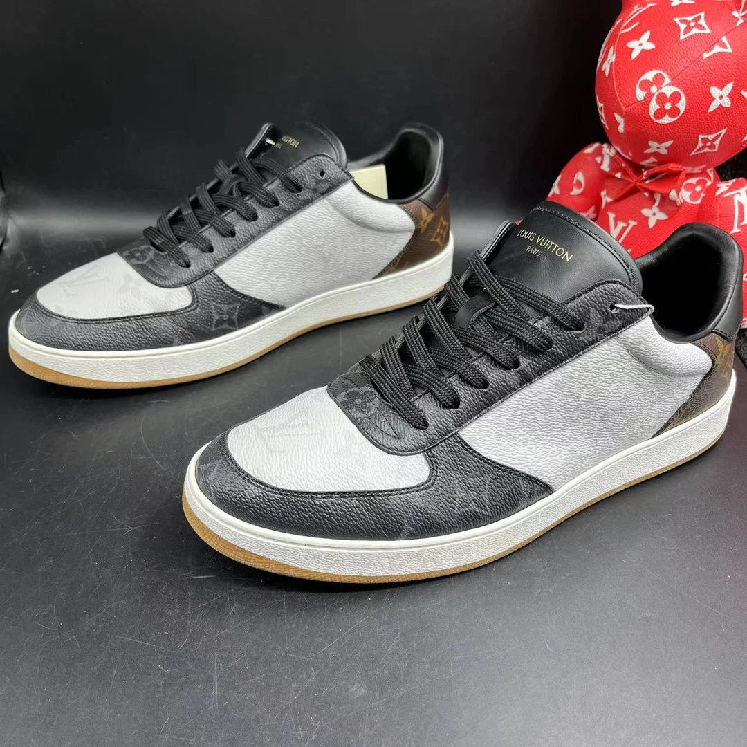 【聚星折扣】路易威登/Louisvuitton  男士时尚三色老花板鞋40欧码