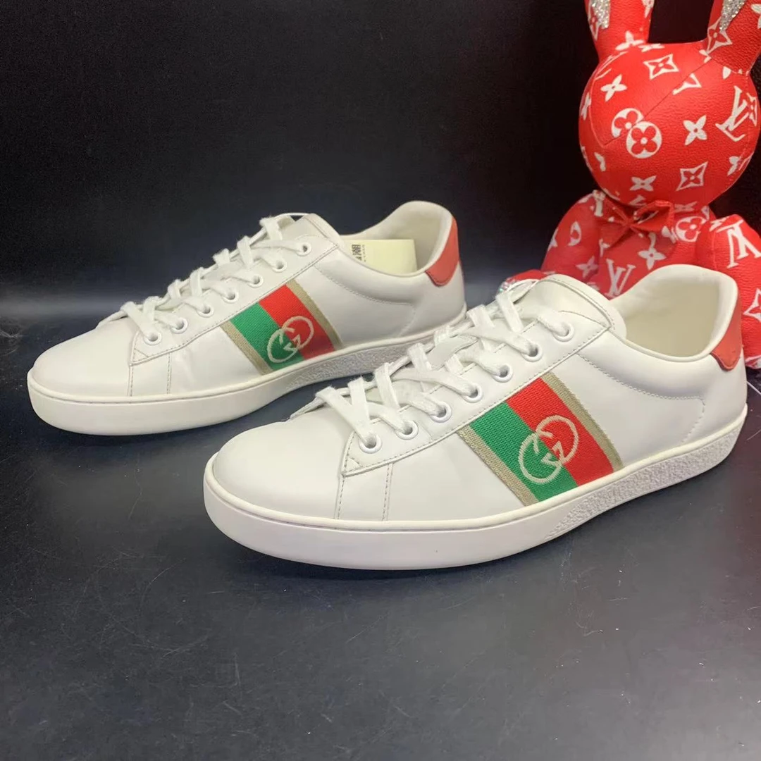 【聚星福利】GUCCI/古驰95新男士舒适白色红红绿织带苹果板鞋41欧码