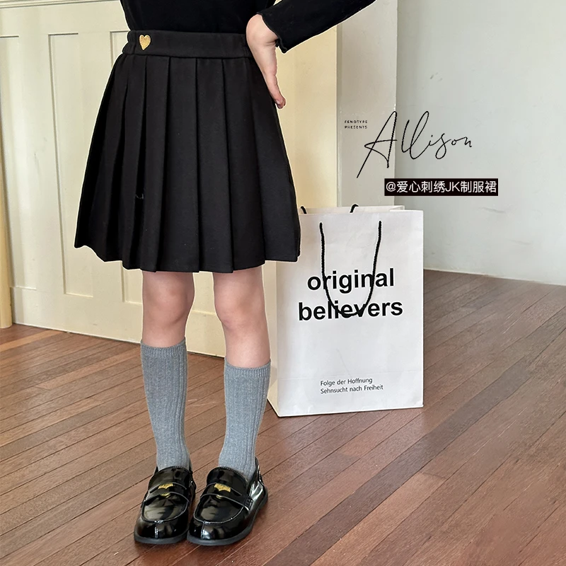 女童百褶半身裙2024冬季新款儿童洋气学院风爱心刺绣JK制服裙裤子