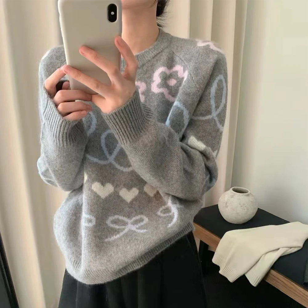 【粉笔画】秋冬时尚休闲宽松圆领套头提花长袖针织衫女士毛衣-9557