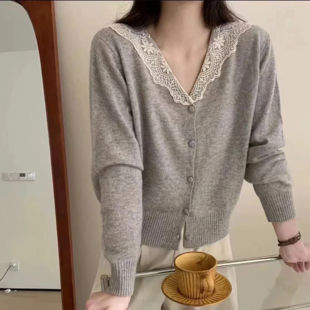 *【蕾丝翻领开衫】早秋时尚休闲宽松长袖针织开衫秋冬毛衣外套-9451