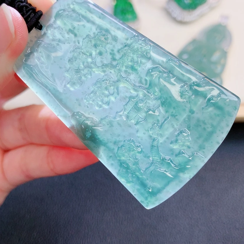 【闪购商品】翡翠颈饰未镶嵌翡翠