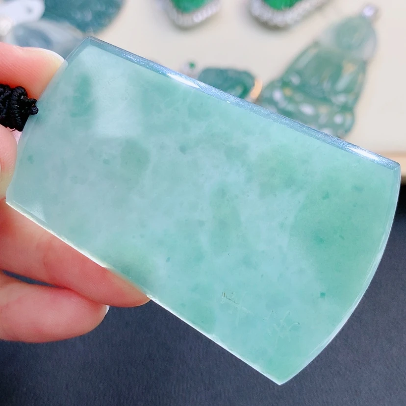 【闪购商品】翡翠颈饰未镶嵌翡翠