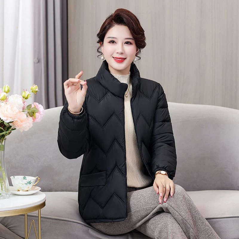 波司豋轻薄棉服女2023年新款棉服妈妈冬季外套羽绒服服短款大码棉