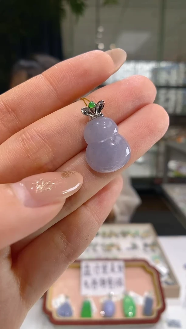 【闪购商品】翡翠吊坠(不含链)18K金镶嵌葫芦