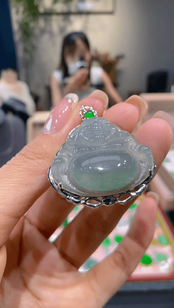 【闪购商品】翡翠吊坠(不含链)18K金镶嵌佛公