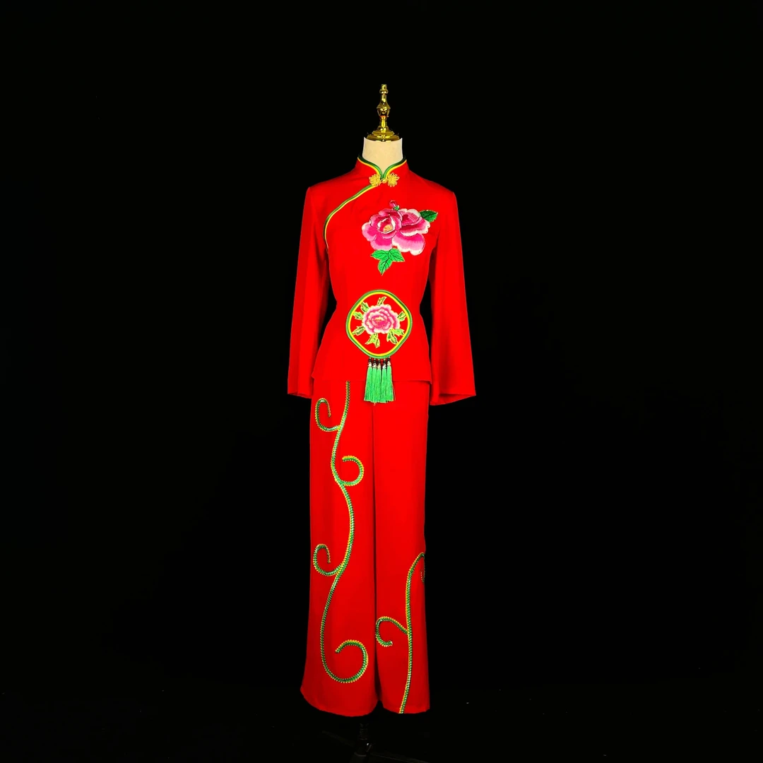 新款喜庆秧歌服迎亲贺亲服广场舞开门红扇子舞服张灯结彩灯笼舞服
