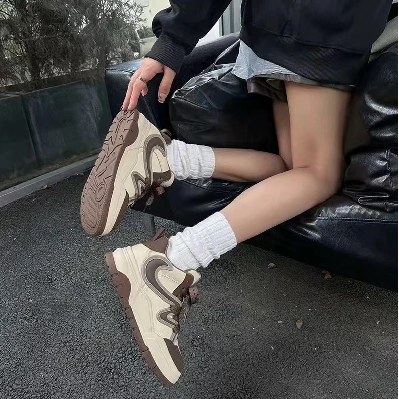 胡高帮女鞋春秋季新款厚底百搭单鞋女拼色勾勾熊猫鞋休闲板鞋8868