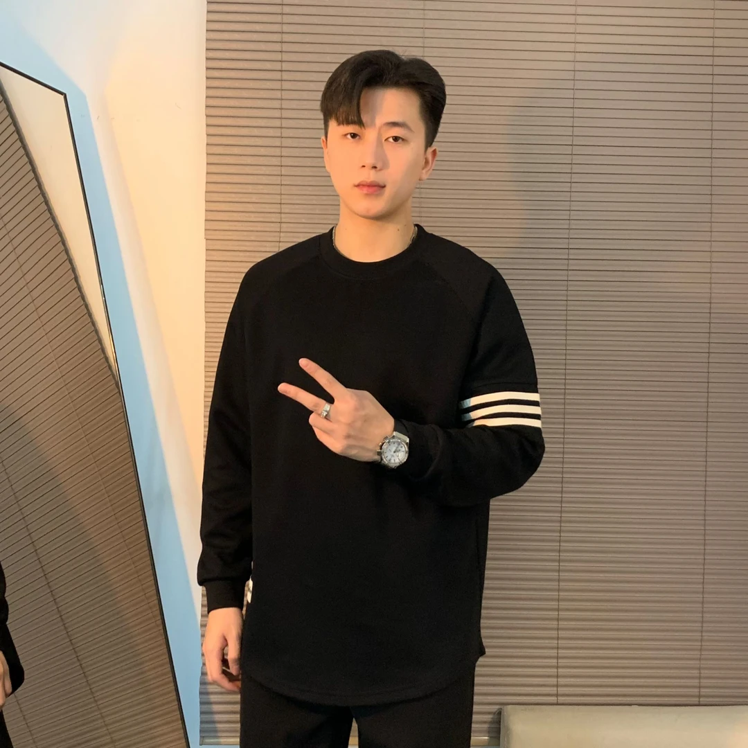 QinADe秋冬潮流简约休闲百搭男款长袖圆领套头卫衣秋季男上衣6113