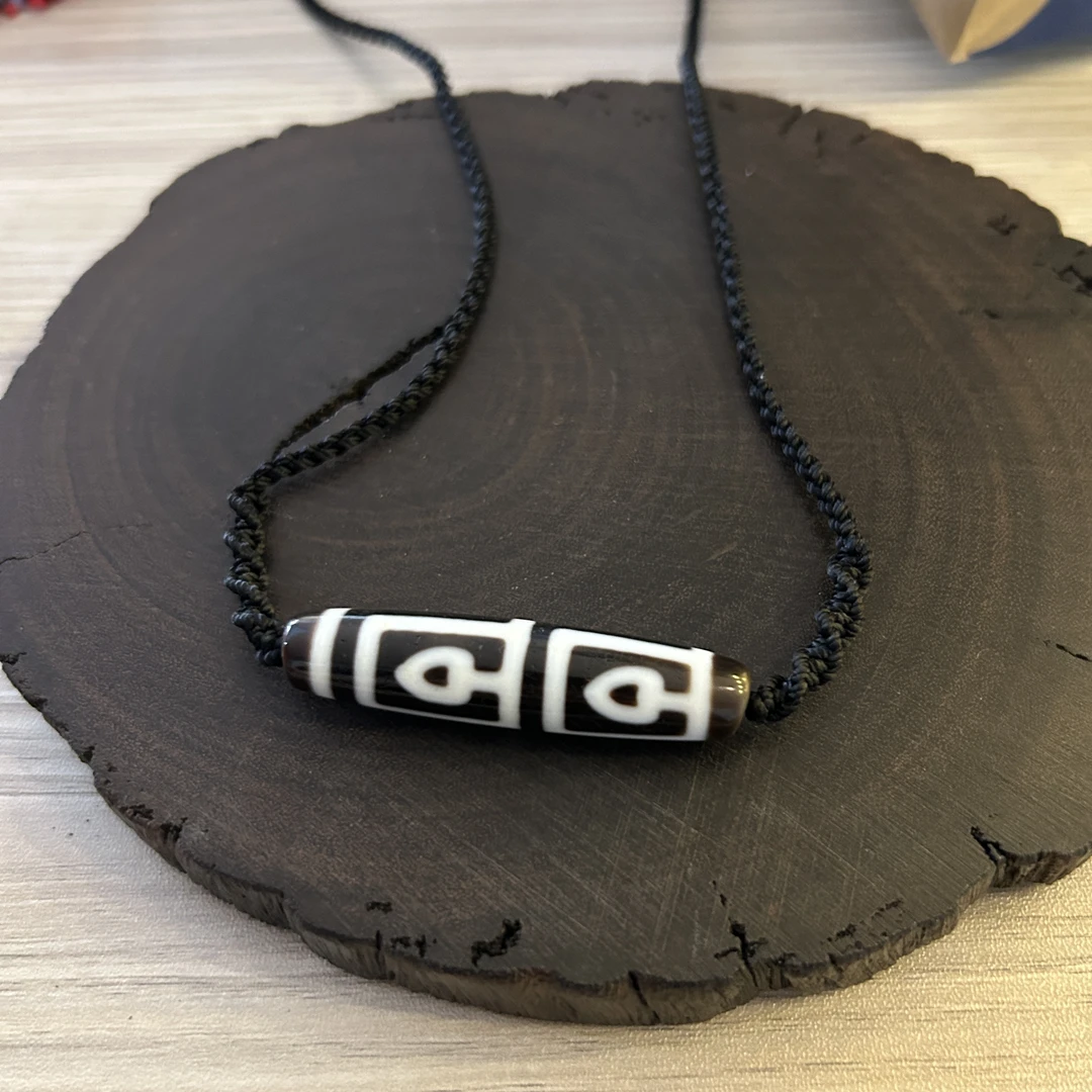 壹加思默-上肯菩提四眼玛瑙锁骨链多样性发一