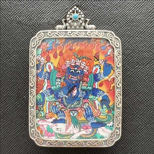 925银银制品 壹加思默-大黑方牌银框卡卡吊坠多样性发一