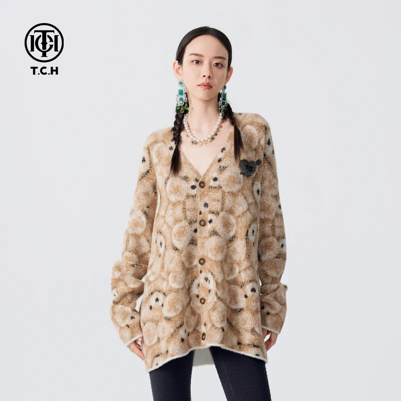 TCH2025休闲慵懒风毛衣女潮牌烫钻V领针织开衫外套T72D438001