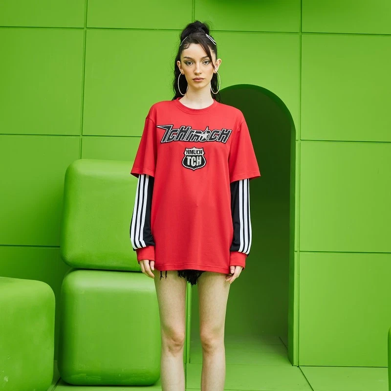 奥莱-TCH烫钻字母假两件拼接款休闲宽松长袖圆领衫洋气S69B116006