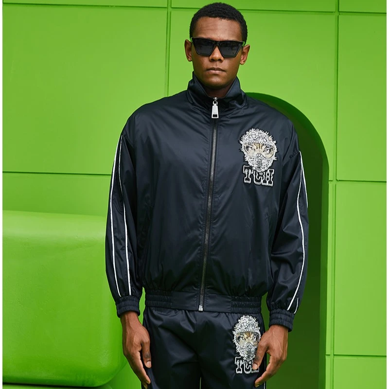 轻奢-TCH潮牌夹克烫钻字母2023春夏新款男女黑色外套T69A166003