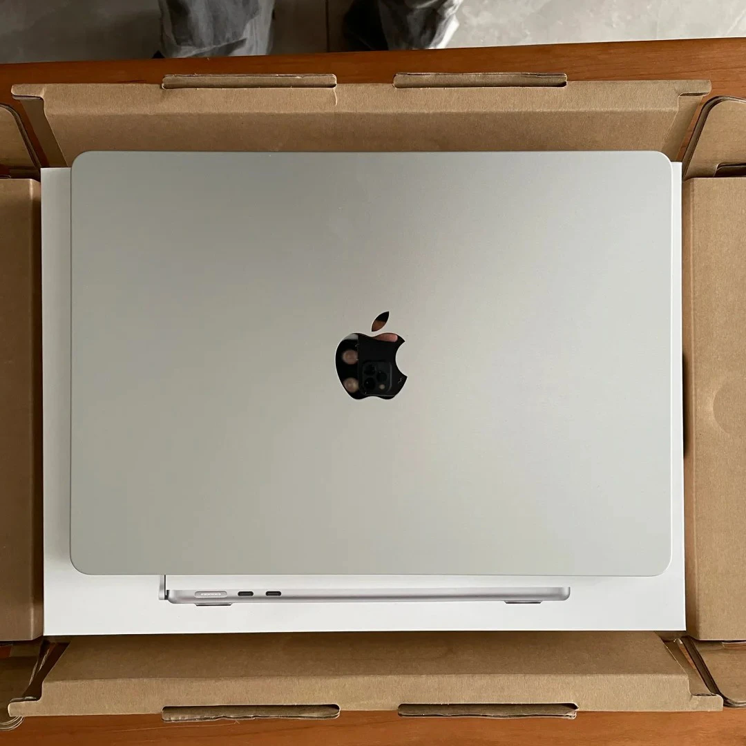 95新 Apple/苹果 MacBook Pro笔记本电脑轻薄学习学生网课剪辑air