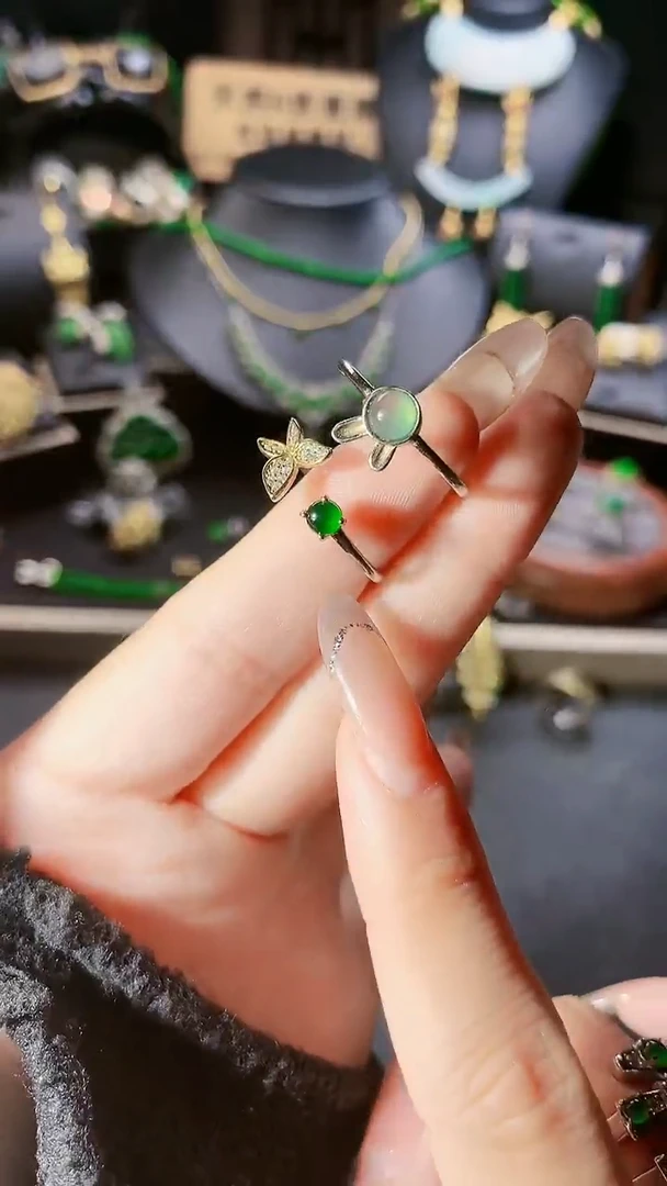 【闪购商品】翡翠颈饰银S925镶嵌戒指