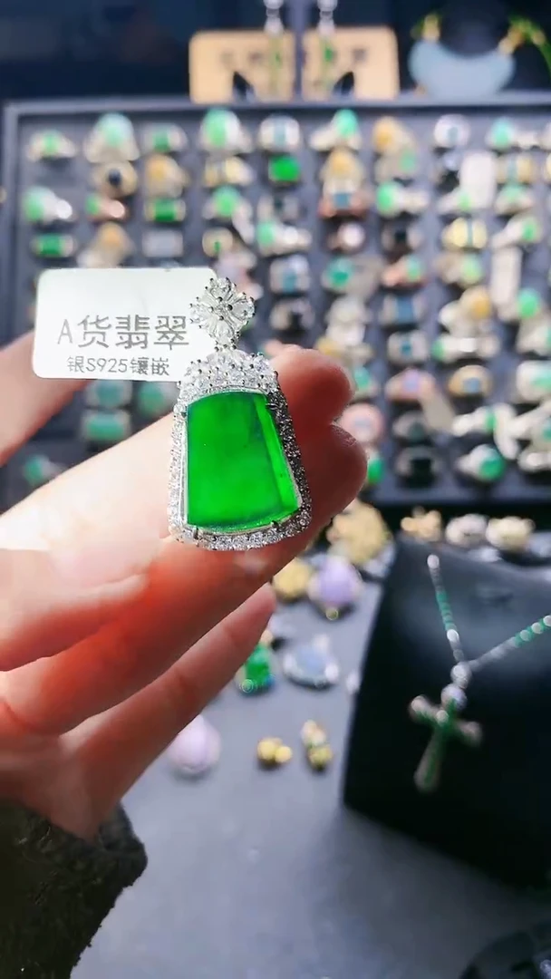 【闪购商品】翡翠颈饰银S925镶嵌吊坠