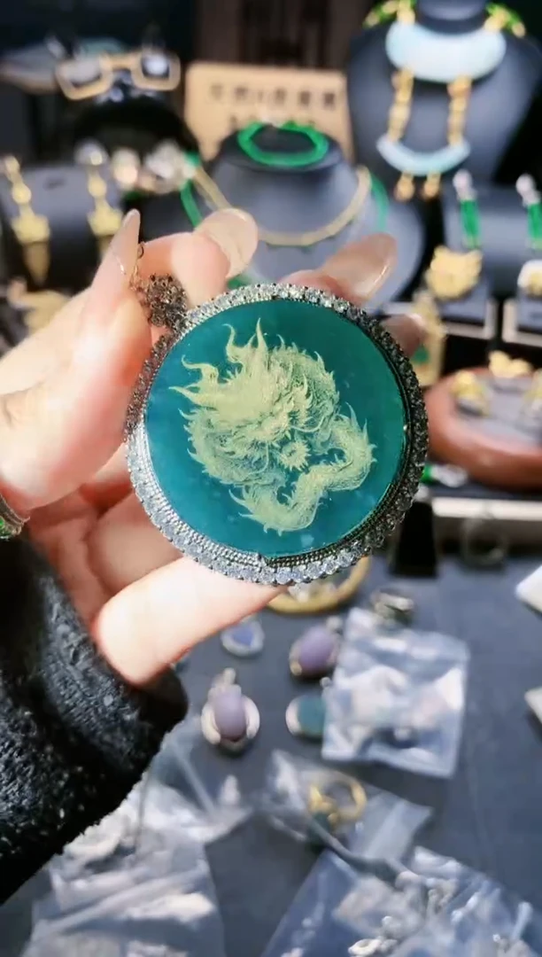 【闪购商品】翡翠吊坠(不含链)未镶嵌吊坠