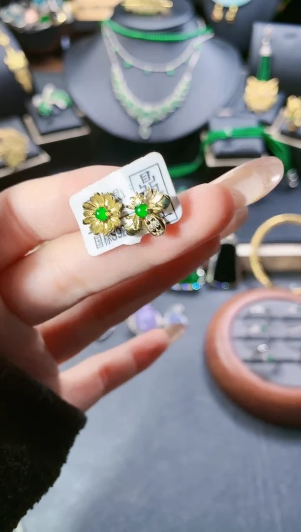 【闪购商品】翡翠耳饰银S925镶嵌耳饰