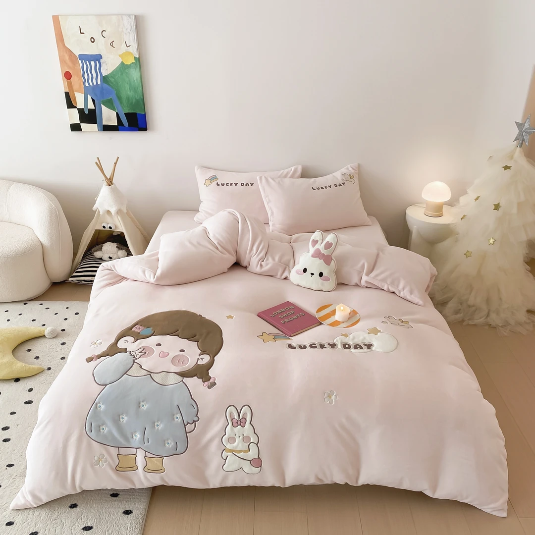 美如梦丨小女孩 高克重牛奶绒四件套精密贴布刺绣三件套床上用品