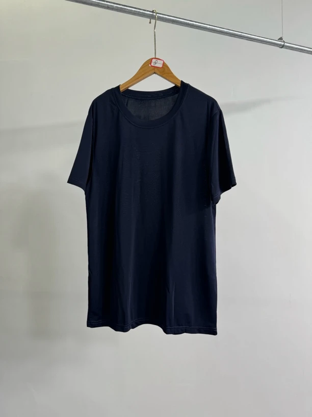 B区3 8616纯色净板圆领藏青T恤