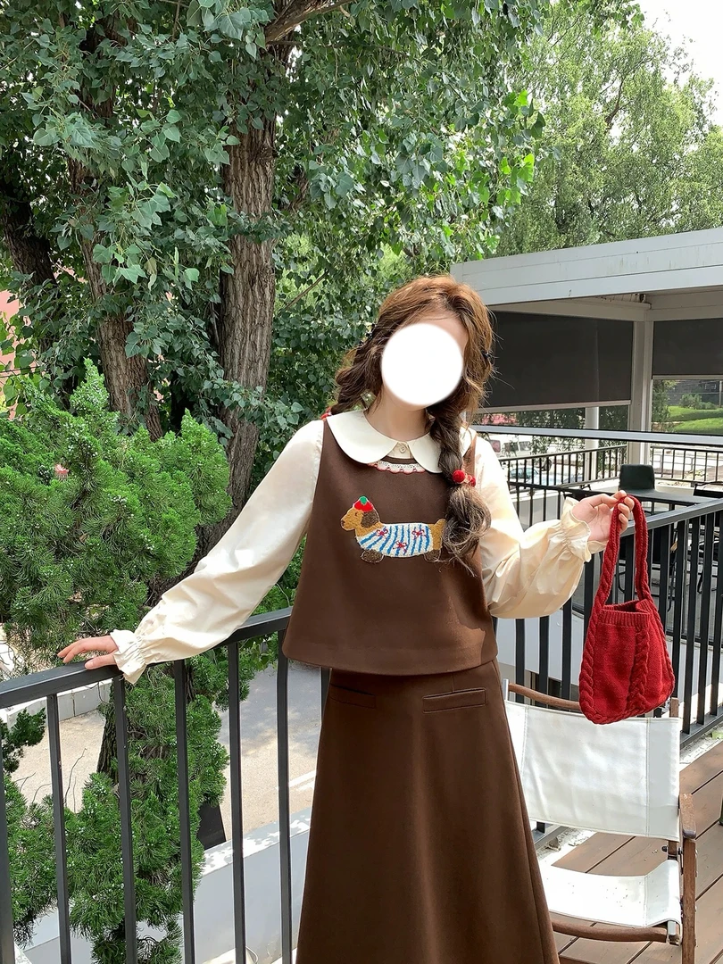 【安心推荐】大口吃芝士腊肠狗咖啡套装上衣半裙宽松显瘦可爱三件套