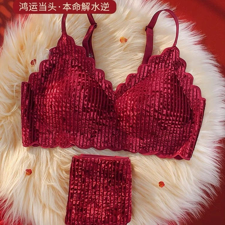 轻暖女式秋衣保暖内衣女士背心带胸垫免穿文胸冬季发热内搭一体式