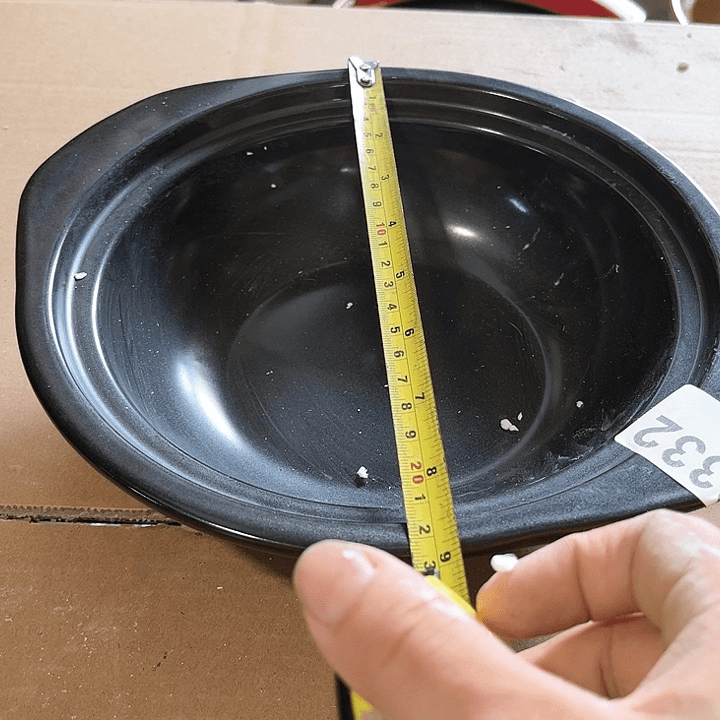 微瑕，口径22厘米，高度5.5