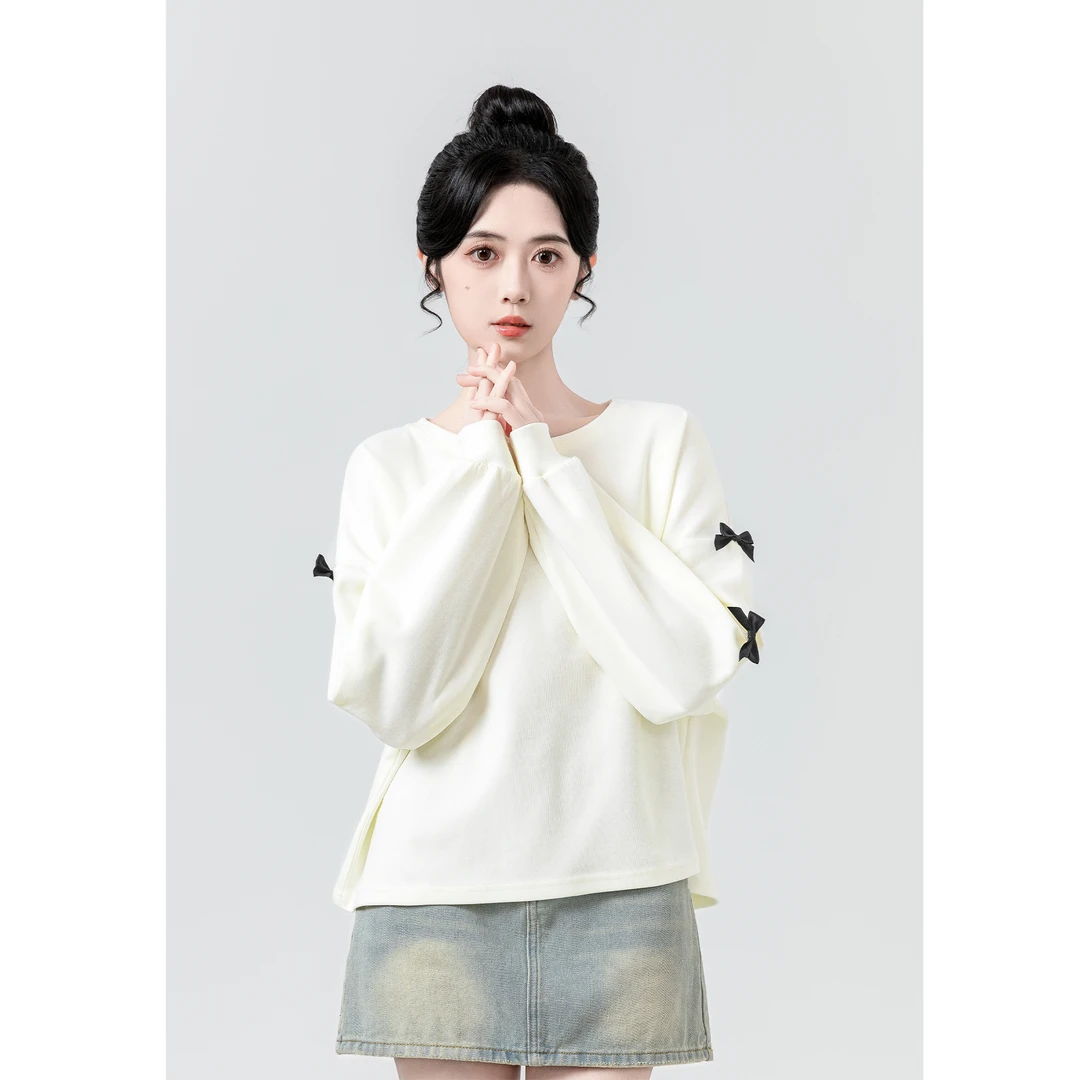 杏色蝴蝶结长袖T恤春秋2025新款设计感宽松圆领打底衫别致短上衣