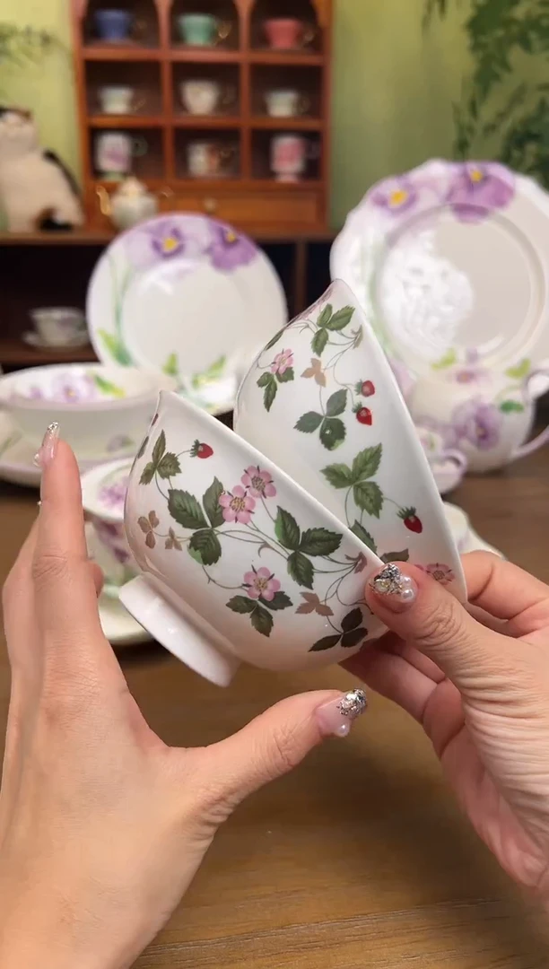 【闪购商品】密胺盘野草莓5英寸高脚碗 2个