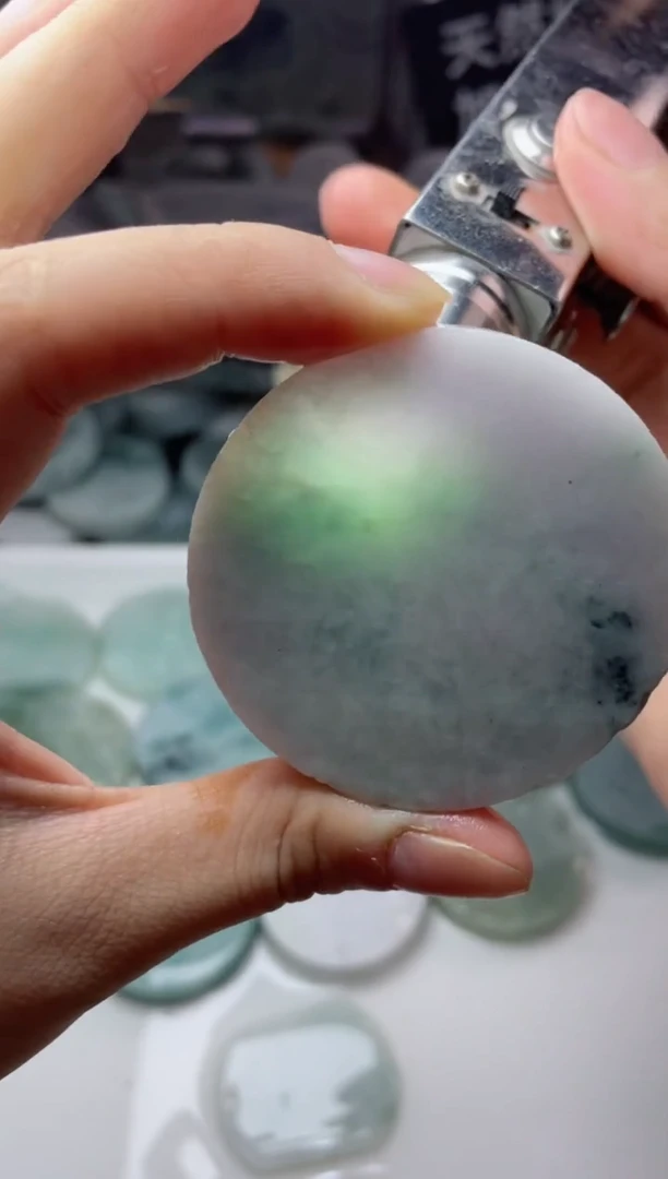 【闪购商品】翡翠颈饰未镶嵌2892........