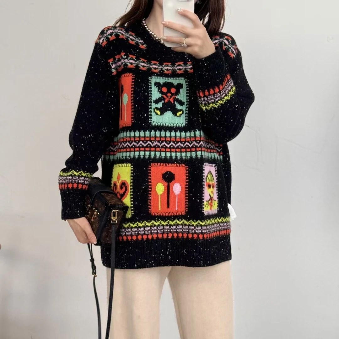 【卡诗米羊绒】24671相框图案手工刺绣潮牌时尚女款针织宽松上衣