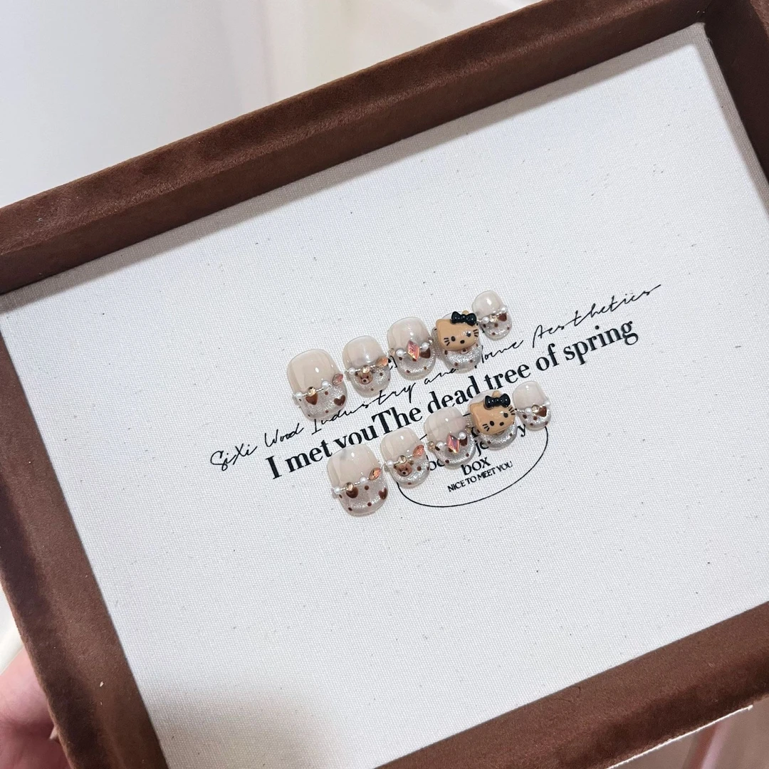 新款纯手工穿戴甲高货精品法式猫眼可爱爆款辣妹KT猫爆闪可拆卸