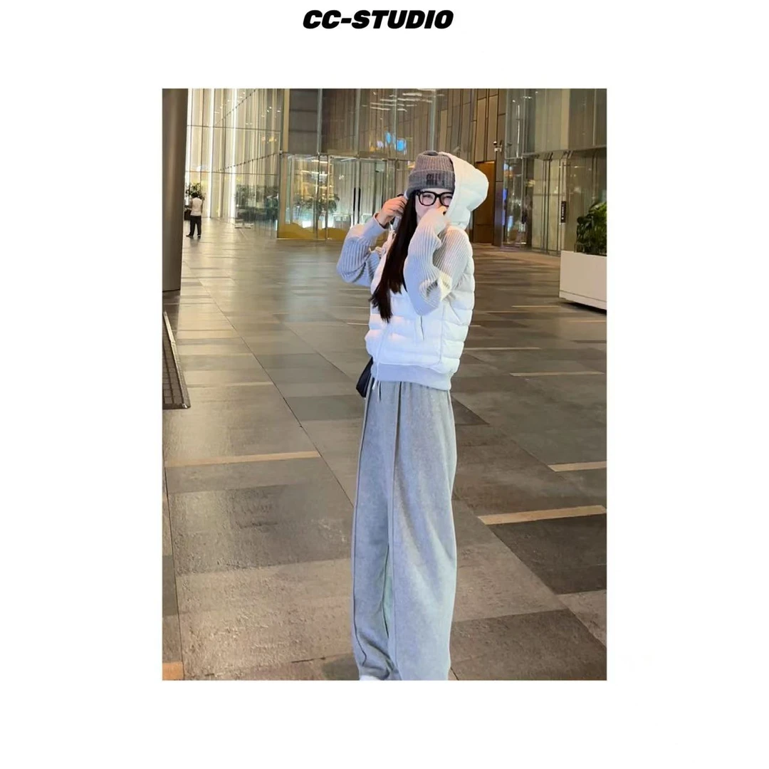 CC【艺术生】休闲女款秋冬时尚运动户外羽绒服