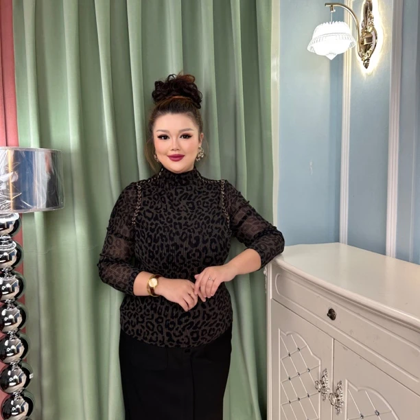 新款时尚豹纹显瘦亮钻上衣(مارجان كۆز)