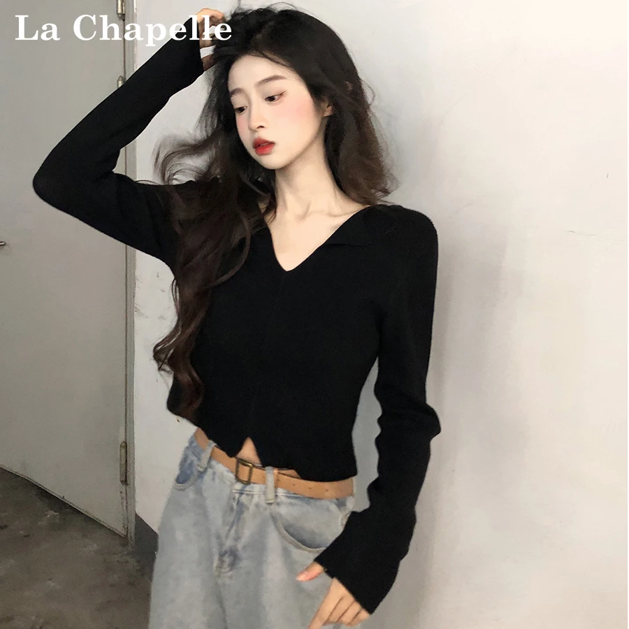 拉夏贝尔黑色V领针织衫女秋季新款设计感小众修身显瘦打底上衣