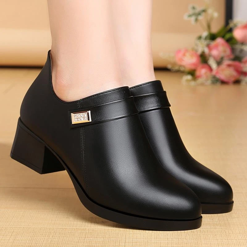 秋冬中年妈妈鞋软女舒适真皮深口大码单鞋中跟粗跟女鞋中老年皮鞋