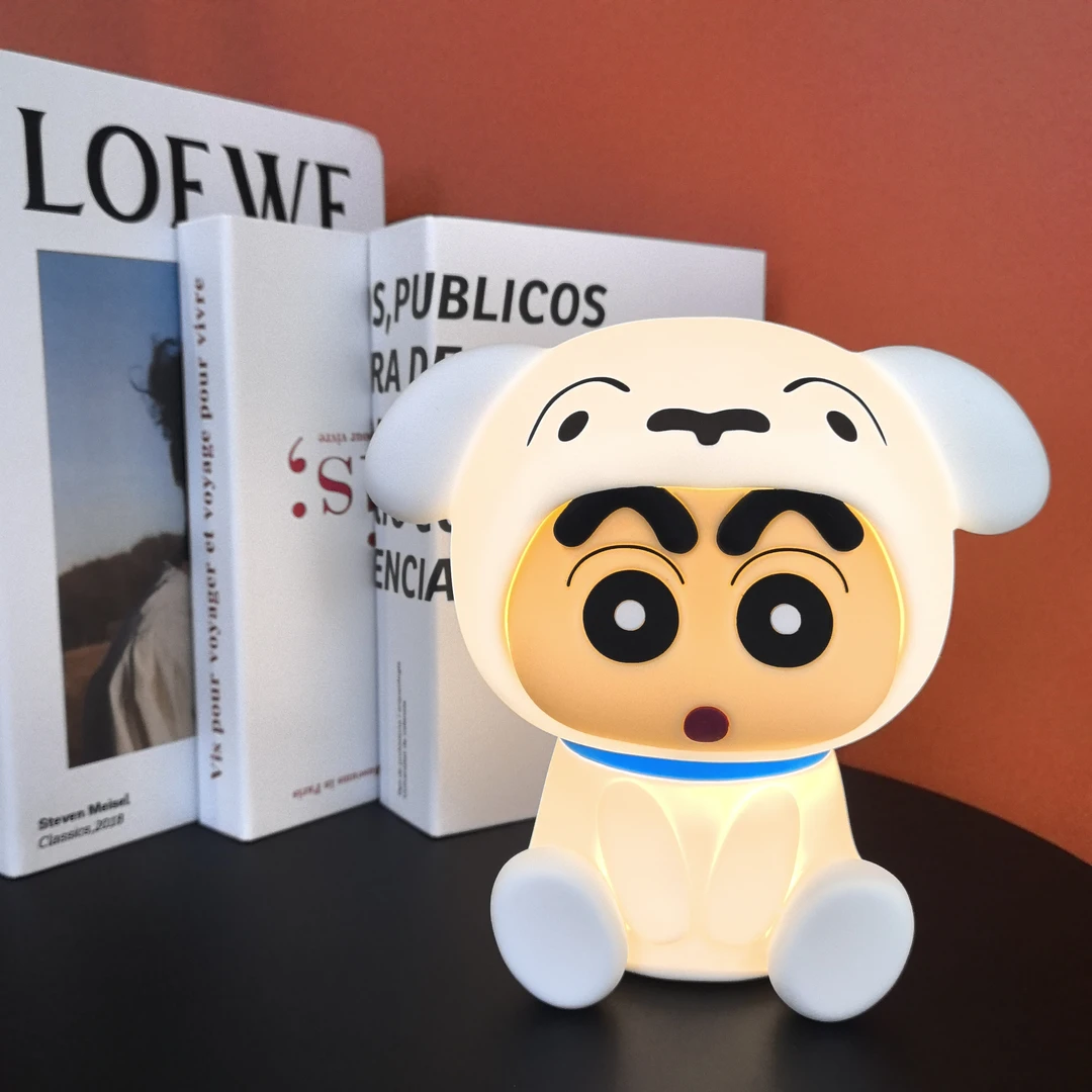 蜡笔小新小夜灯拍拍灯手办公仔生日礼物系列周边卧室新款桌面摆件