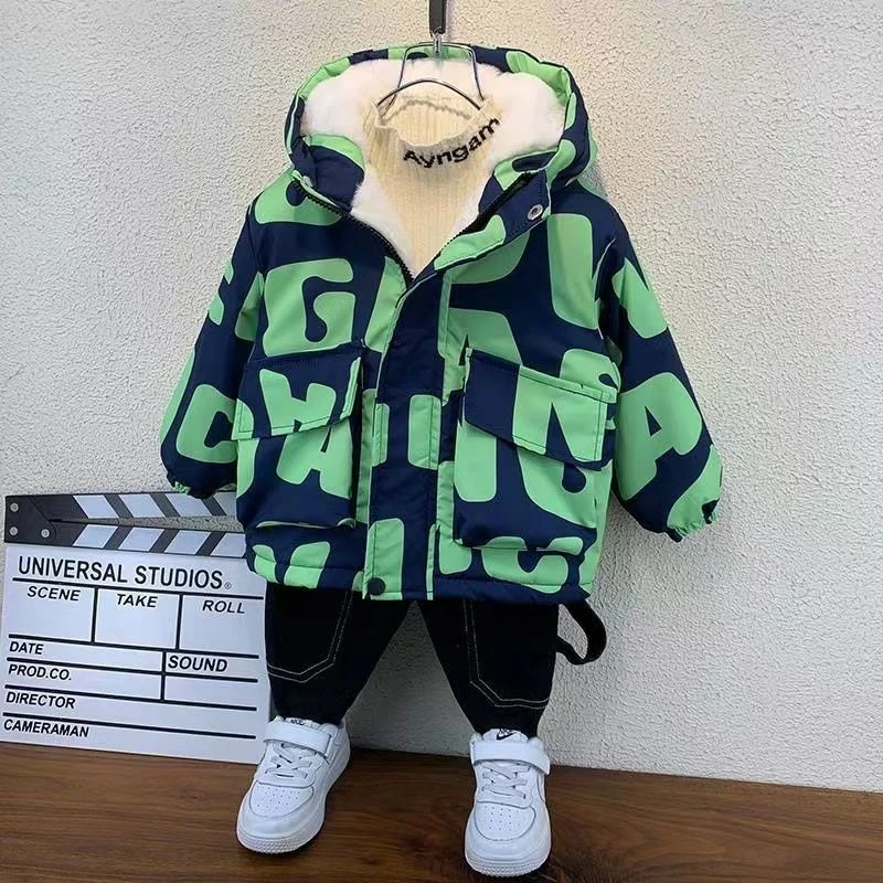 男童外套秋冬装新款洋气儿童加绒加厚保暖冲锋派克服