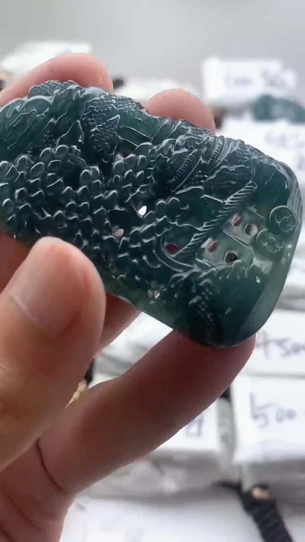 【闪购商品】翡翠颈饰未镶嵌555555555555