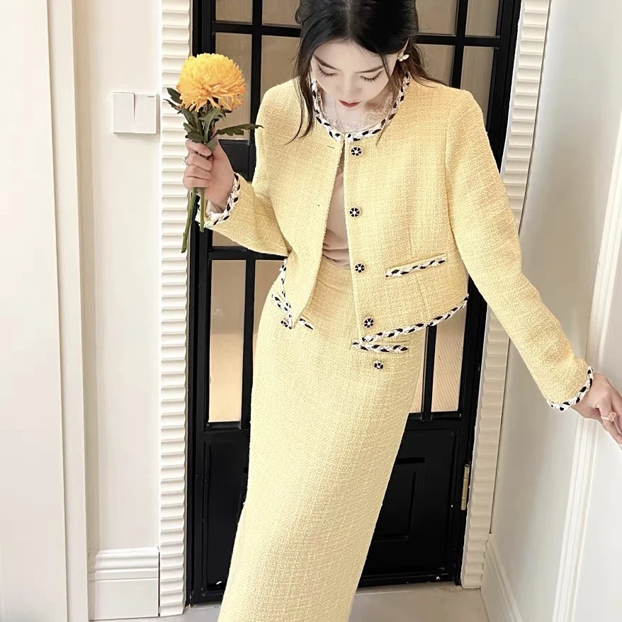 (A开头)-小香风显瘦气质轻奢时尚名媛秋冬减龄粗花呢包臀裙套装