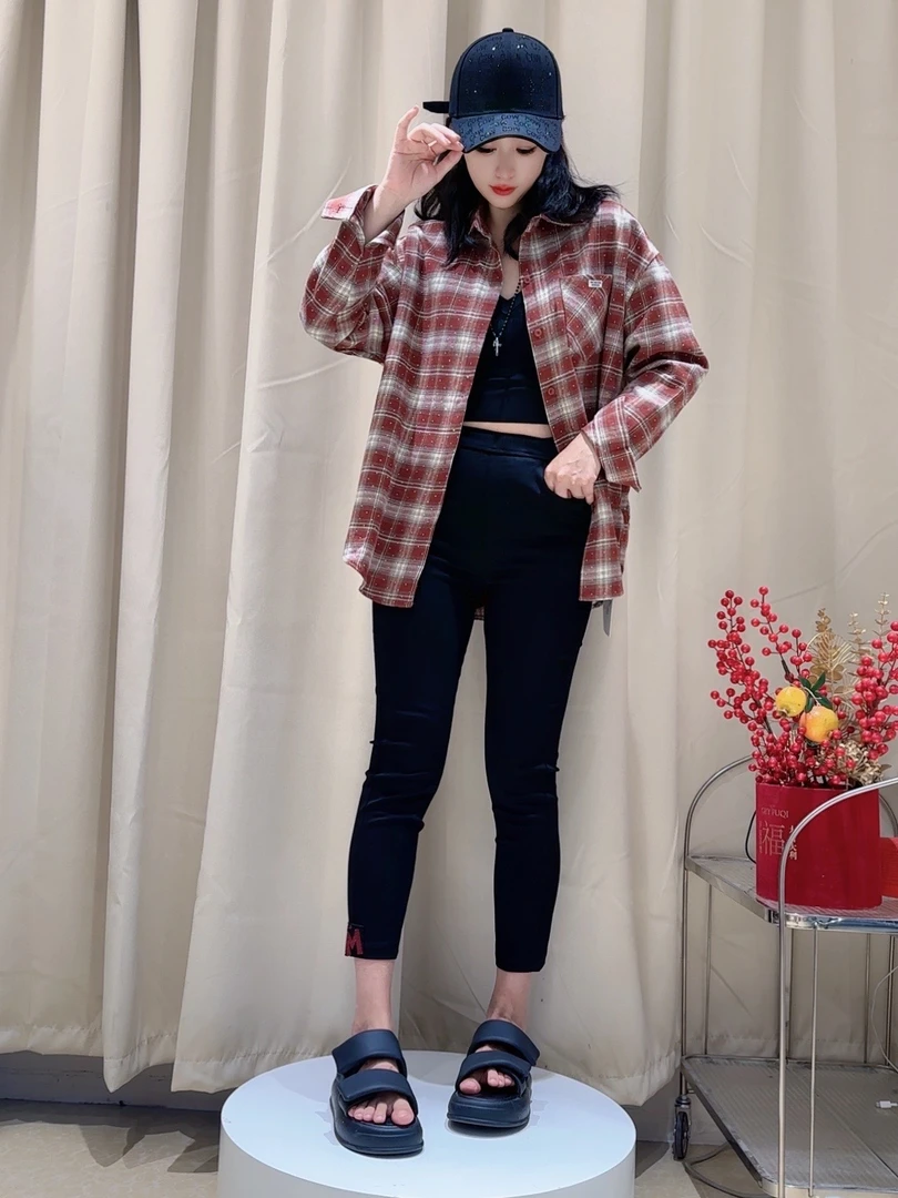 M＆L小麦推荐6M-6088秋季新款时尚显瘦外穿黑色高弹小直筒烟管裤