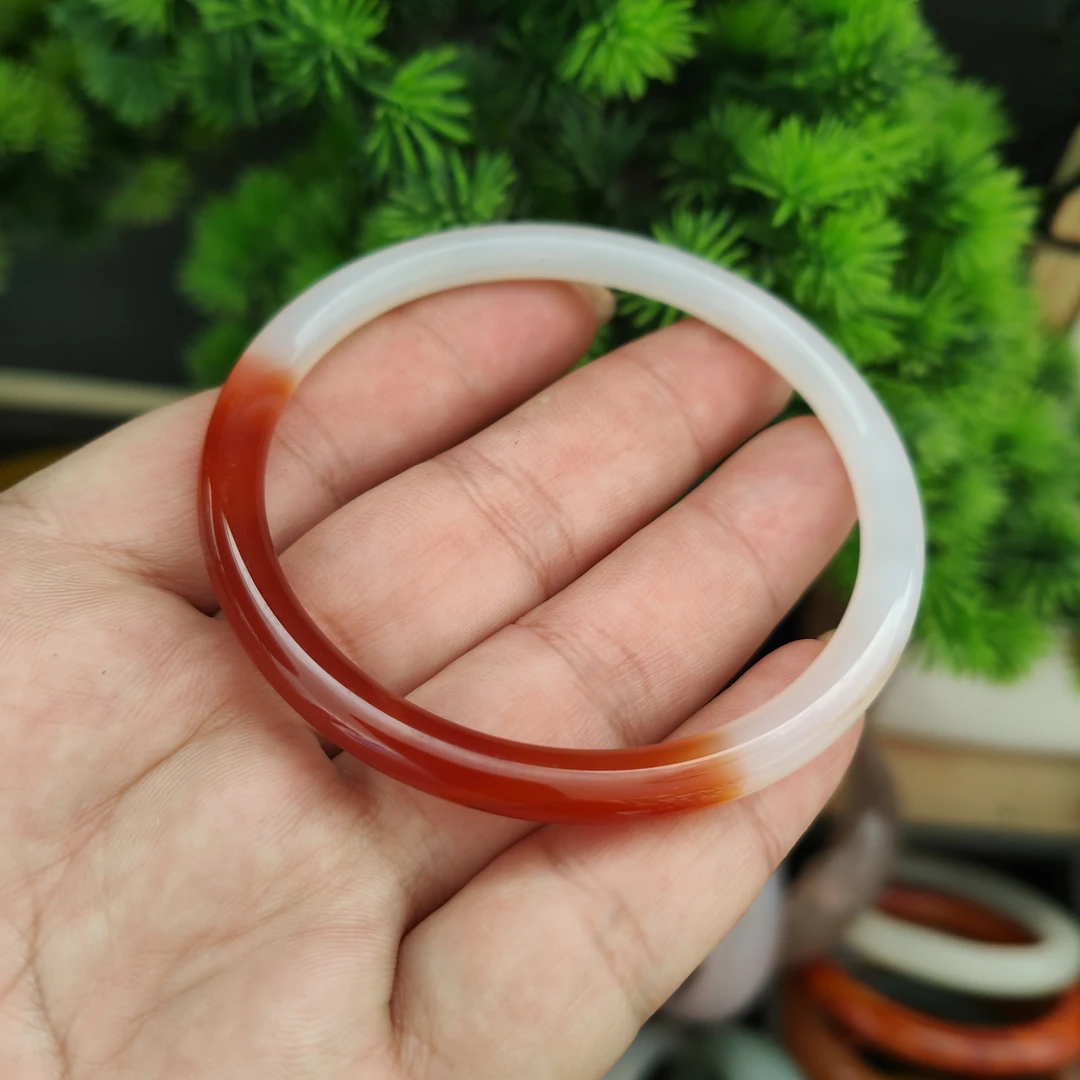 半壁江山半红半白玛瑙手镯叮当镯(拍一发一)